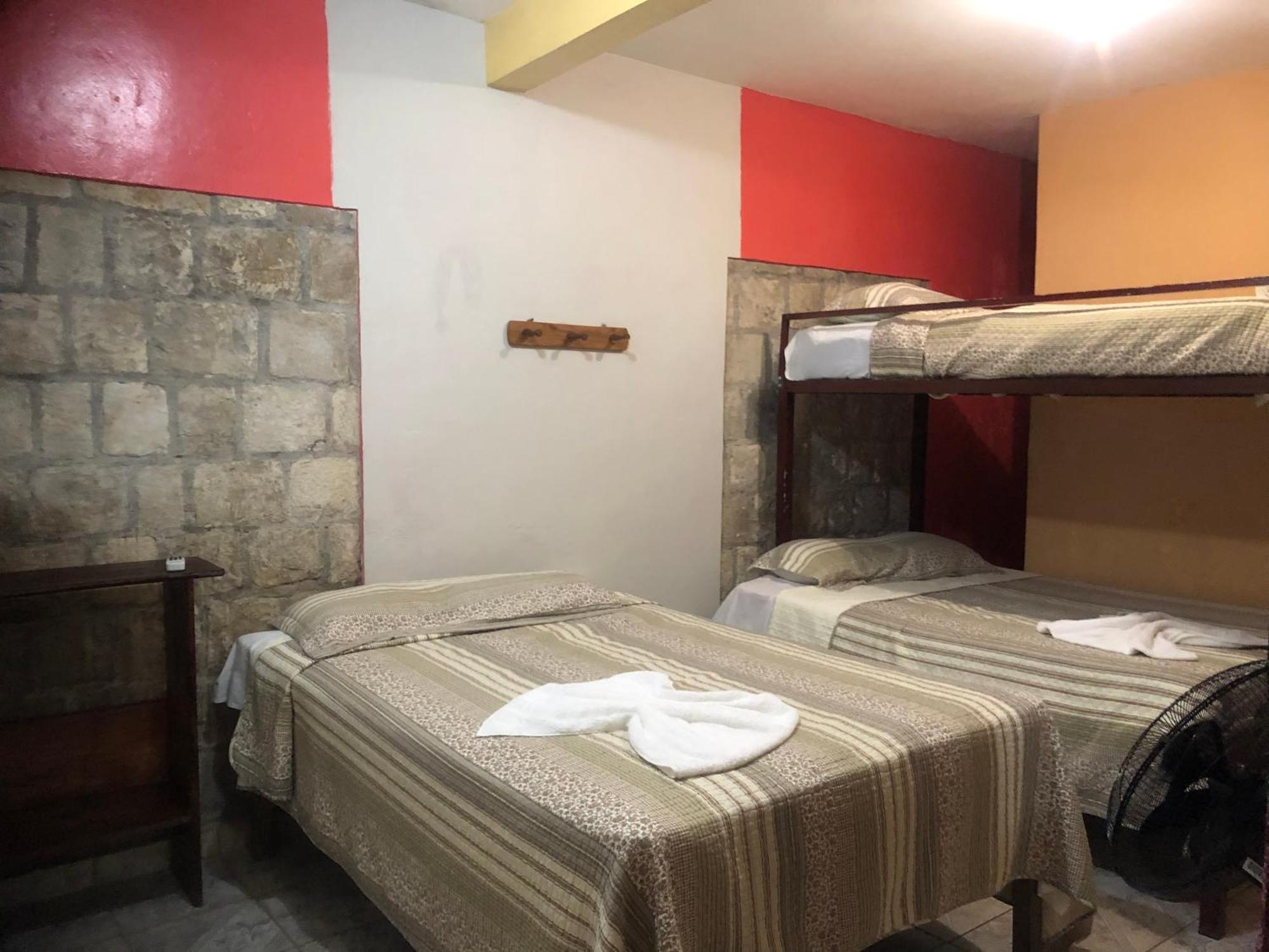 Hotel Marjenny Copan Exterior photo