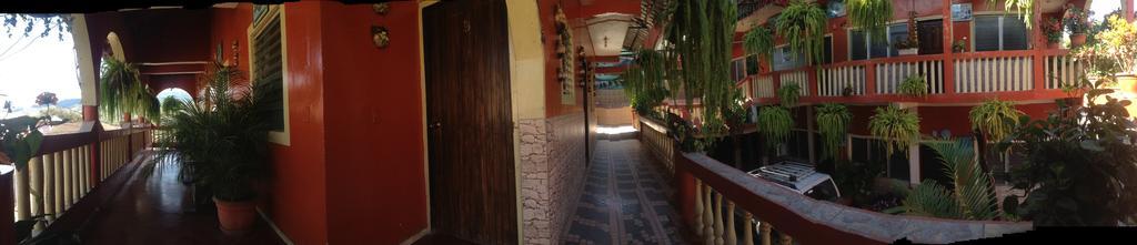 Hotel Marjenny Copan Exterior photo